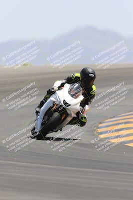 media/May-14-2023-SoCal Trackdays (Sun) [[024eb53b40]]/Turn 12 (1145am)/